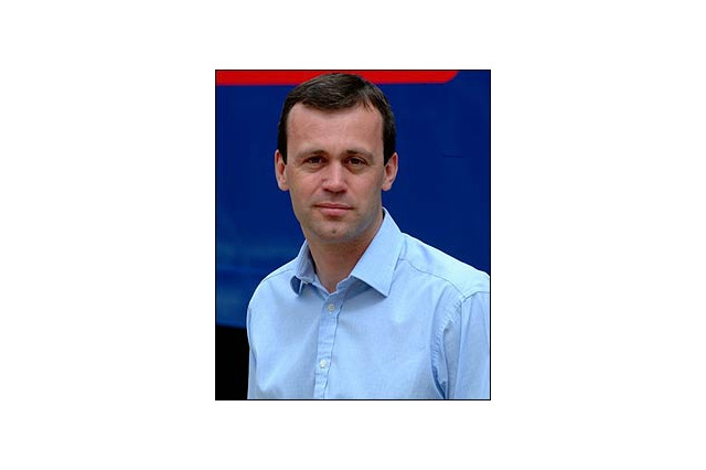 アップル、リテール担当上級副社長にJohn Browett氏が加わると発表 画像