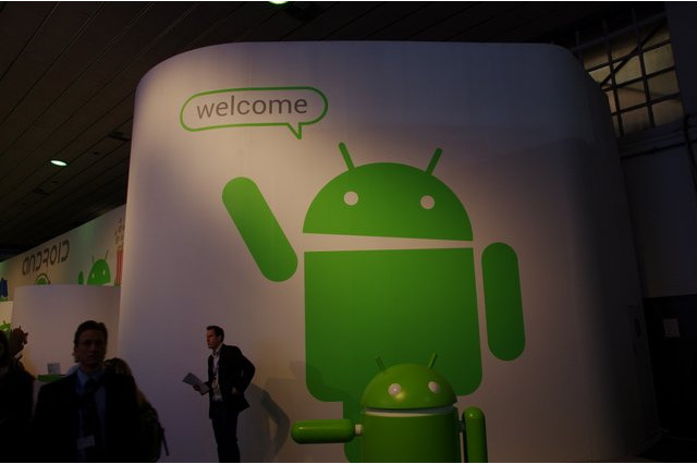 【MWC 2012 Vol.51(動画)】さながらAndroidのテーマパーク? Googleブースを訪ねる 画像