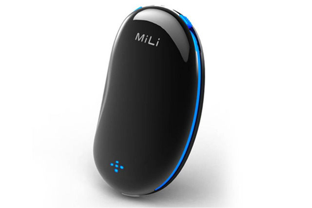 ケーブル収納のスマホ用小型バッテリ、スマホとパソコンをつなぐ充電ケーブル兼用 画像