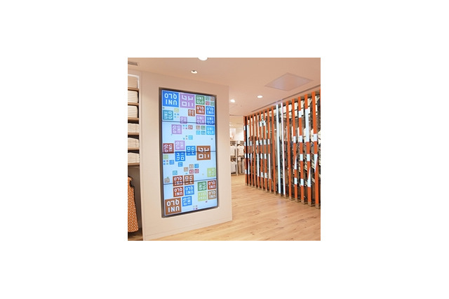 NEC、デジタルサイネージシステムをユニクロ最大の新旗艦店に納入……明日オープンの「銀座店」 画像