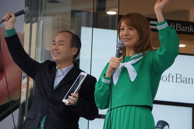 新iPad発売! ソフトバンク孫社長「1秒でも早く皆さんに!」 画像