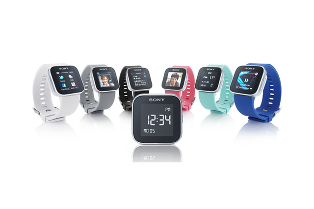ソニー、Xperiaの情報を表示する時計型デバイス「SmartWatch MN2」発売! 画像