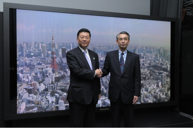 NHKとパナソニック、145型スーパーハイビジョン用プラズマディスプレイを開発!……世界初の自発光型SHVディスプレイ 画像