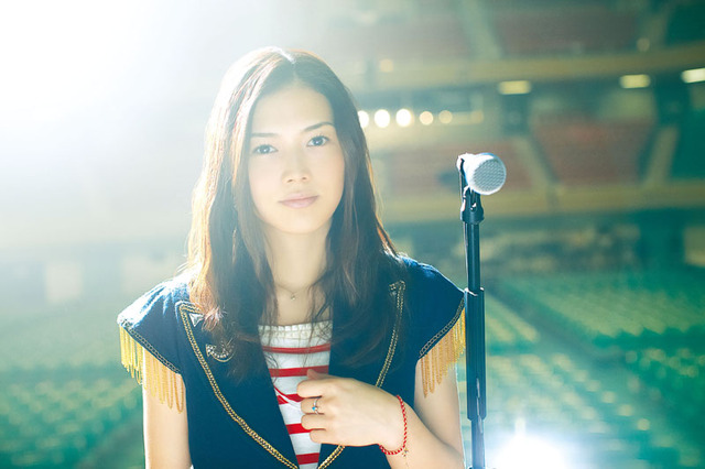 「結婚したいアーティスト」男性はコブクロ小渕、女性はYUIが1位に! 画像