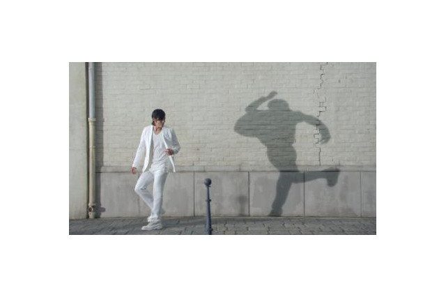 玉木宏、新CMで意外なキャラクターと共演!その正体とは!? 画像