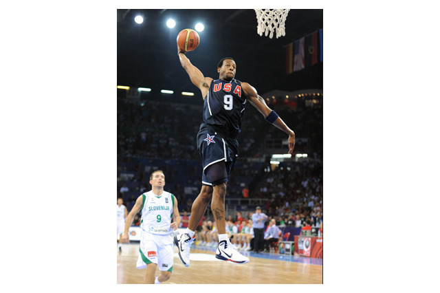 男子バスケアメリカ代表“ドリームチーム”の五輪前の親善試合をウェブで！ 画像