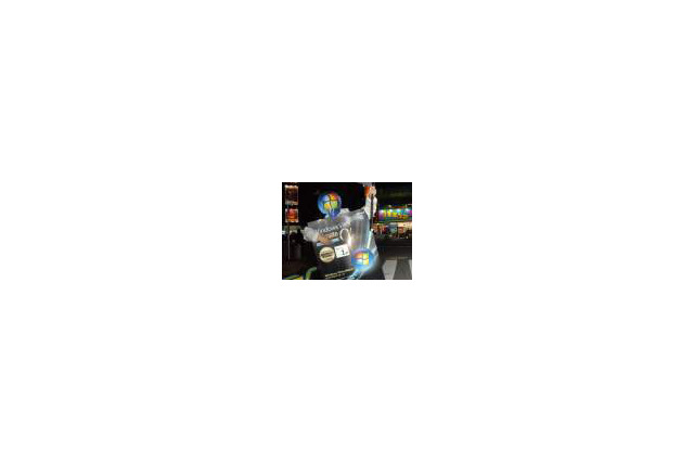 【Vista発売イベント Vol.5】カウントダウンイベント、着ぐるみ、Vista発売に沸く秋葉原 画像