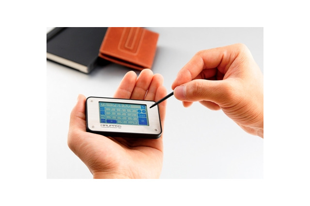 キングジム、複数のID・パスワード管理に特化した小型端末「ミルパス」を10月に発売 画像