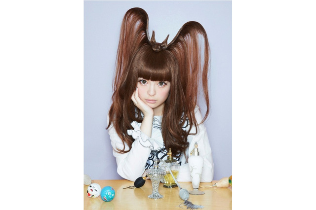 きゃりーぱみゅぱみゅがハロウィーンで「ファッションモンスター」に? 10月28日 画像