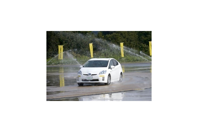 タイヤで車の燃費が向上……加熱する技術開発競争 画像