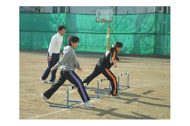 小学校教諭採用予定者に理科実験講座 12月から 画像