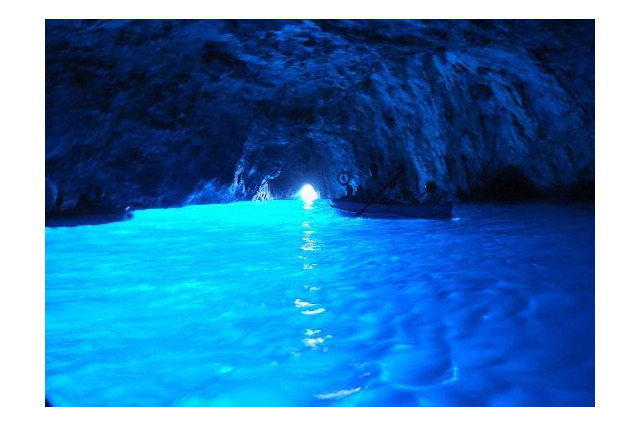 2万年前の壁画や住居跡、人の手形も……世界の神秘的な洞窟たち 画像