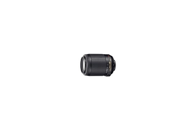 ニコン、小型・軽量の望遠ズームレンズ——同時発売の一眼レフ「D40x」とマッチング 画像