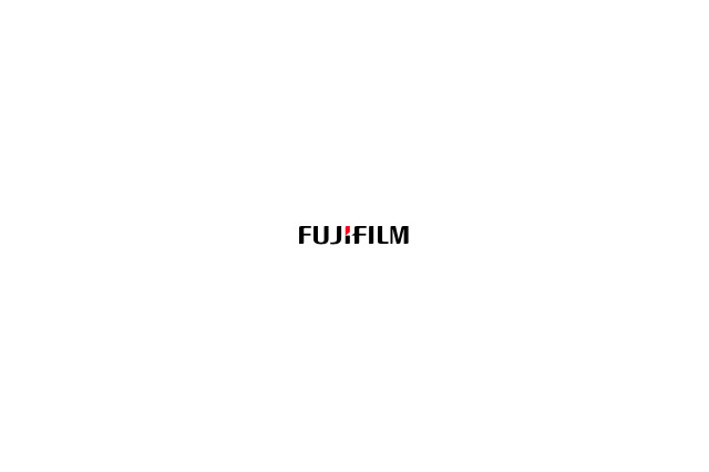 名作写真作品を家庭で鑑賞！　富士フイルム、「ウェブ写真美術館＆ショップ」など2サイト開設 画像