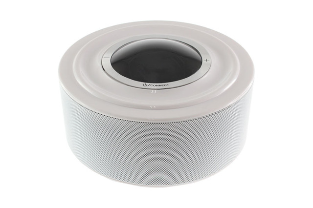 Bluetooth非対応でもOK、2.4GHz帯利用で最大50m離れて操作可能なワイヤレススピーカー  画像