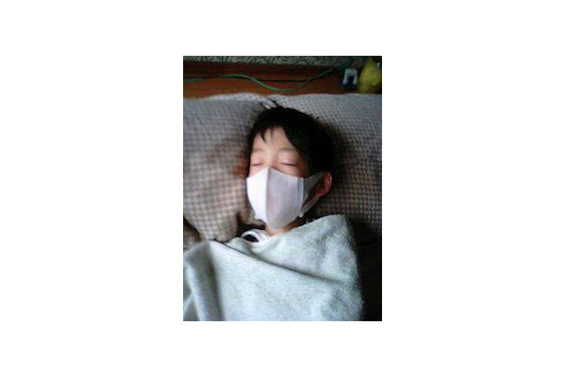 就寝時のマスク装着で子ども喘息の悪化を5割低減 画像