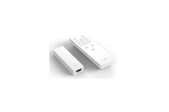 KDDI、スティックタイプの小型STB「Smart TV stick」を2月中旬に発売 画像