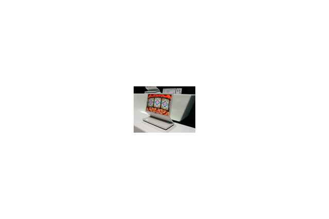 【FINETECH JAPAN/Display 2007 Vol.4】ソニー、有機ELテレビを出展! 11V型は年内に商品化が決定—その薄さ・鮮やかさに驚く 画像