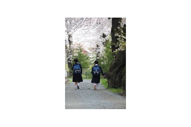 グッチが南相馬市の中学生57名へ、3年間の奨学金支援を決定 画像