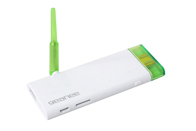 HDMI端子につなぐだけ! スマートTV用スティック型端末「ADH-42」……実売9,980円 画像