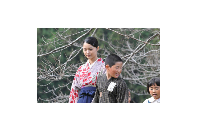 原恵一監督の実写映画「はじまりのみち」 宮﨑あおいが出演、先生役とナレーション 画像