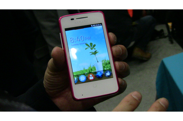 【MWC 2013 Vol.7（動画）】Firefox OS搭載スマホがお目見え！ALCATEL、「ONE TOUCH FIRE」 画像