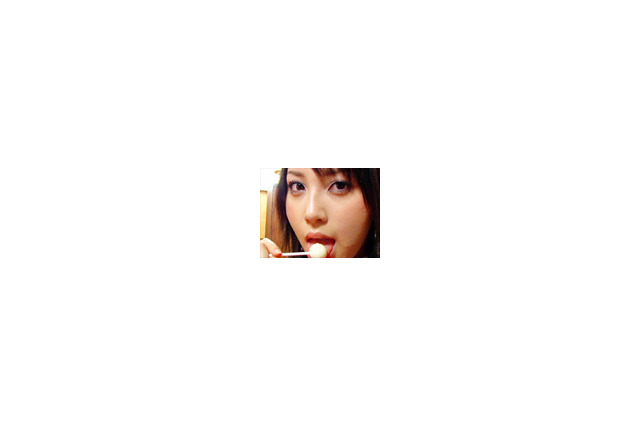 話題のハーフ美女・小川瀬里奈が水着姿をお披露目 画像