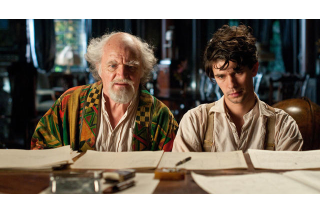 『007』新生“Q”のベン・ウィショー、今度は1人5役に挑戦！ 画像