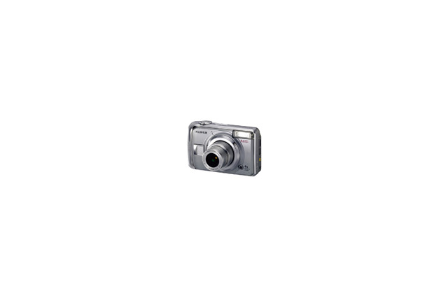 富士フイルム、コンパクトデジカメ「FinePix」に新モデル——有効903万画素で光学4倍ズームを搭載 画像
