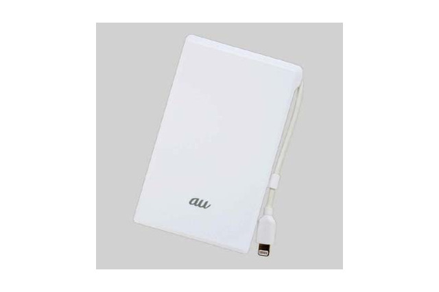 iPhone 5もフル充電、KDDIからLightningコネクタに対応した充電器 画像