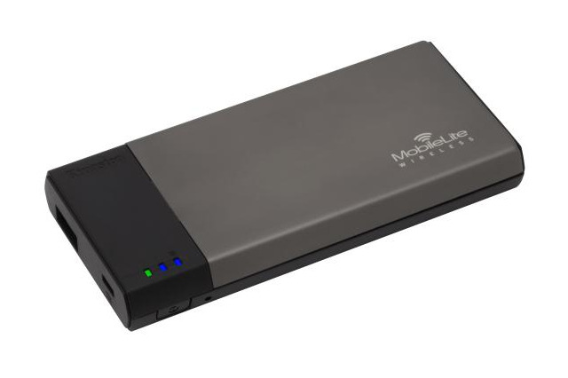 SD・UBSメモリ内のファイルをスマホ・タブでワイヤレス共有、補助バッテリにもなるリーダー 画像