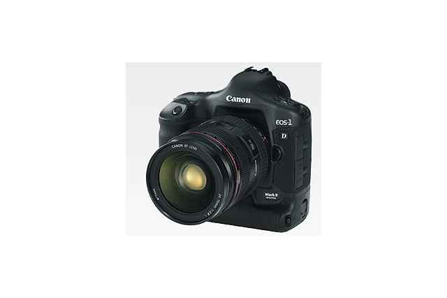 キヤノン、EOS-1D Mark IIの発売日を4月29日に決定。手ブレ補正レンズは延期で6月下旬に 画像