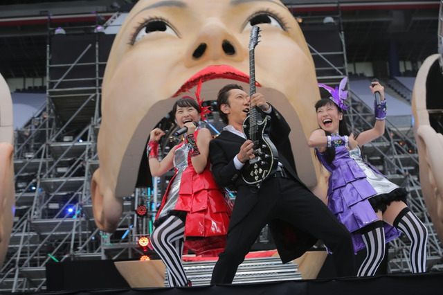 ももクロ、日産スタジアムで6万人ライブ!布袋寅泰ら豪華ゲストも 画像