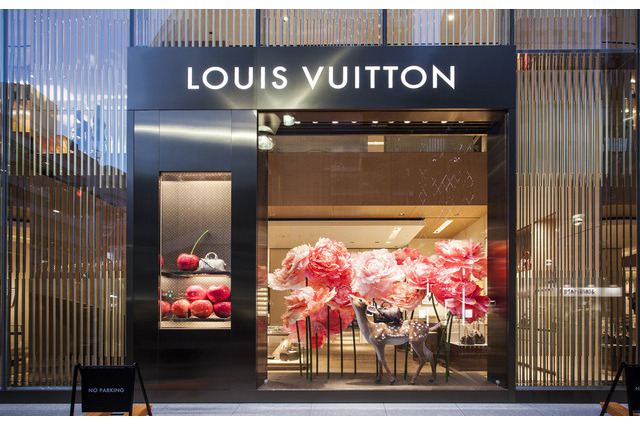 ルイ・ヴィトン、新宿初路面店開業。新ライン登場 画像