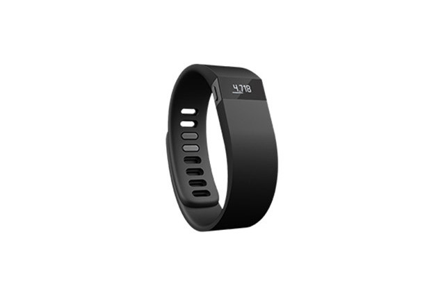 ディスプレイも搭載！　ソフトバンク、スマホと連携するリストバンド型健康管理デバイス「Fitbit Force」 画像