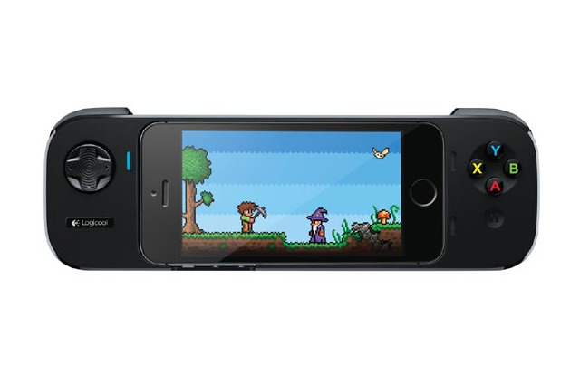 ロジクール、iPhone向けゲーミングコントローラ「G550」を12月24日に発売 画像