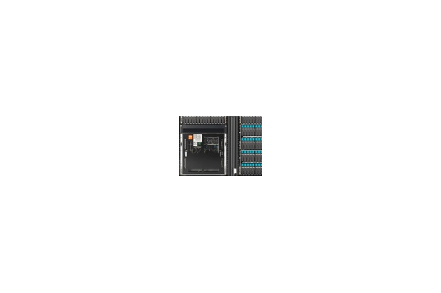 HP、機能は上位機種と同じでHDD数を抑えた低価格ハイエンドストレージ製品 画像