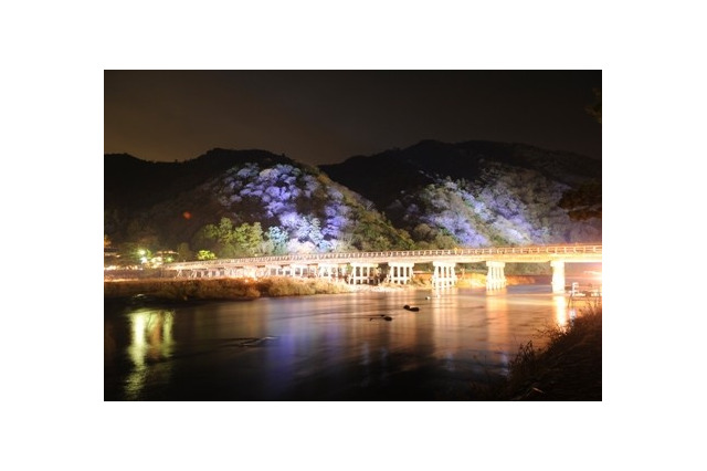 嵐山を幻想的にライトアップ!「京都・嵐山花灯路」14日から 画像