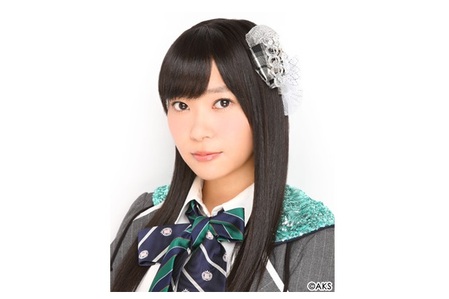 HKT48指原莉乃、プロデューサーになる!?　ドヤ顔で秋元康コスプレ 画像