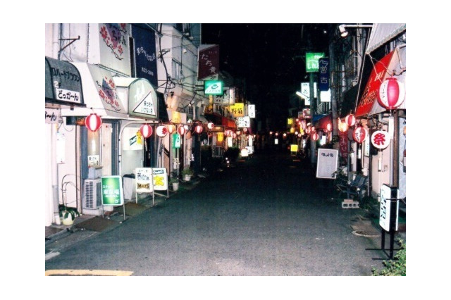 横須賀でブラジャーまつり……無料お試し、シルクは割引 画像