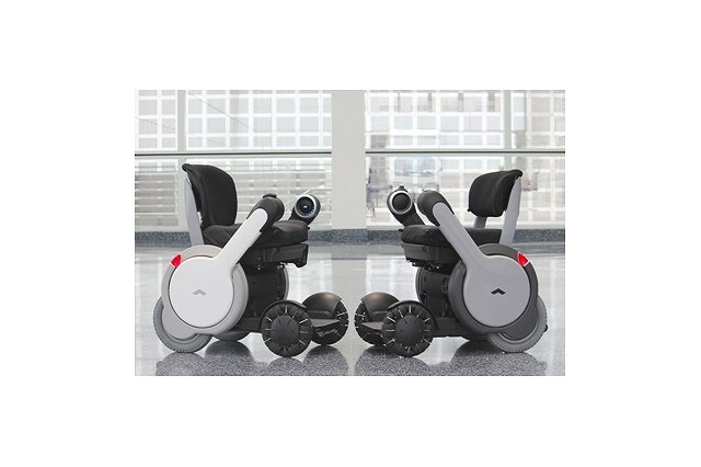 次世代パーソナルモビリティ「WHILL Model A」販売開始 画像