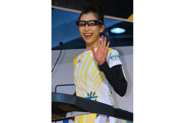 明日開催の大阪マラソン、スマートグラス装着ランナーが挑戦 画像