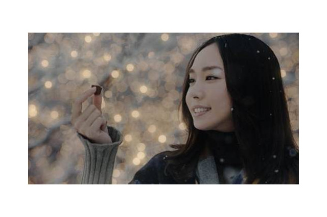ガッキーの「濃くとける」表情に注目! 明治「メルティーキッス」新CM 画像