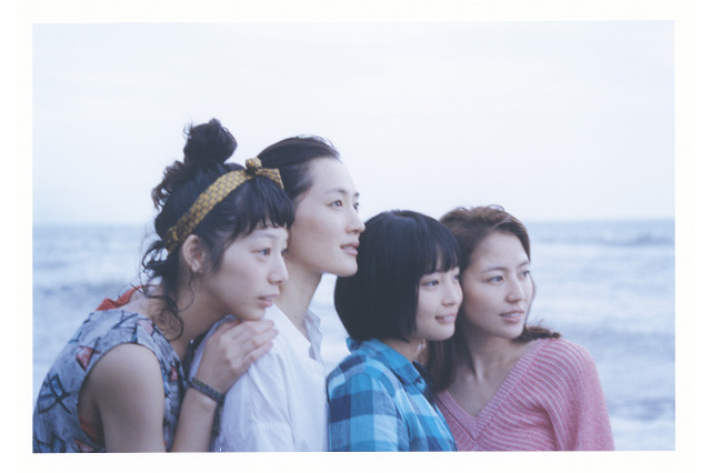 映画『海街diary』、4姉妹の場面写真が初公開! 画像