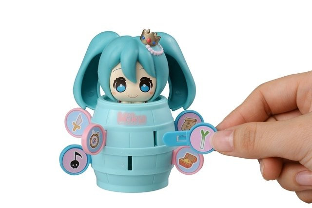 「初音ミク」や「艦娘」が可愛い「黒ひげ危機一発」に! 画像