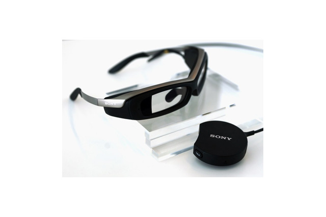 ソニーのメガネ型端末「SmartEyeglass」発売でJINSが度付きレンズサービス 画像