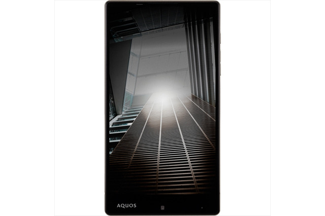 ソフトバンク、スーパースロー再生に対応した5.7型「AQUOS Xx」を26日に発売 画像