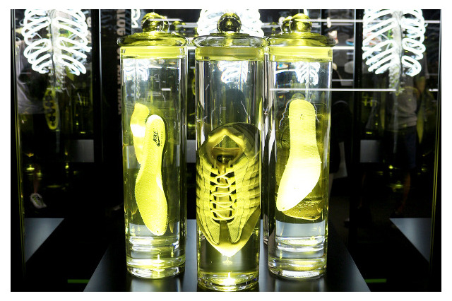 ナイキの“ホルマリン漬け”!? 「AIR MAX 95」20周年、デザインを紐解く 画像