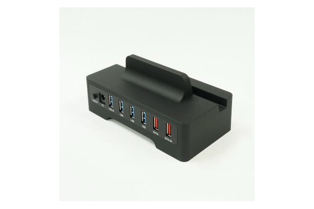 スマホとタブレットを同時に急速充電できるUSB3.0ハブ 画像