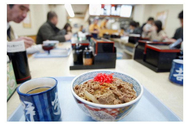 吉野家、牛丼並盛300円で!期間・地域限定 画像